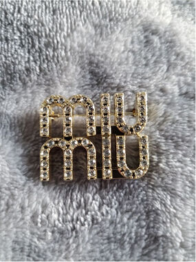 ✨🔡 SPARKLY LETTER PIN 💖